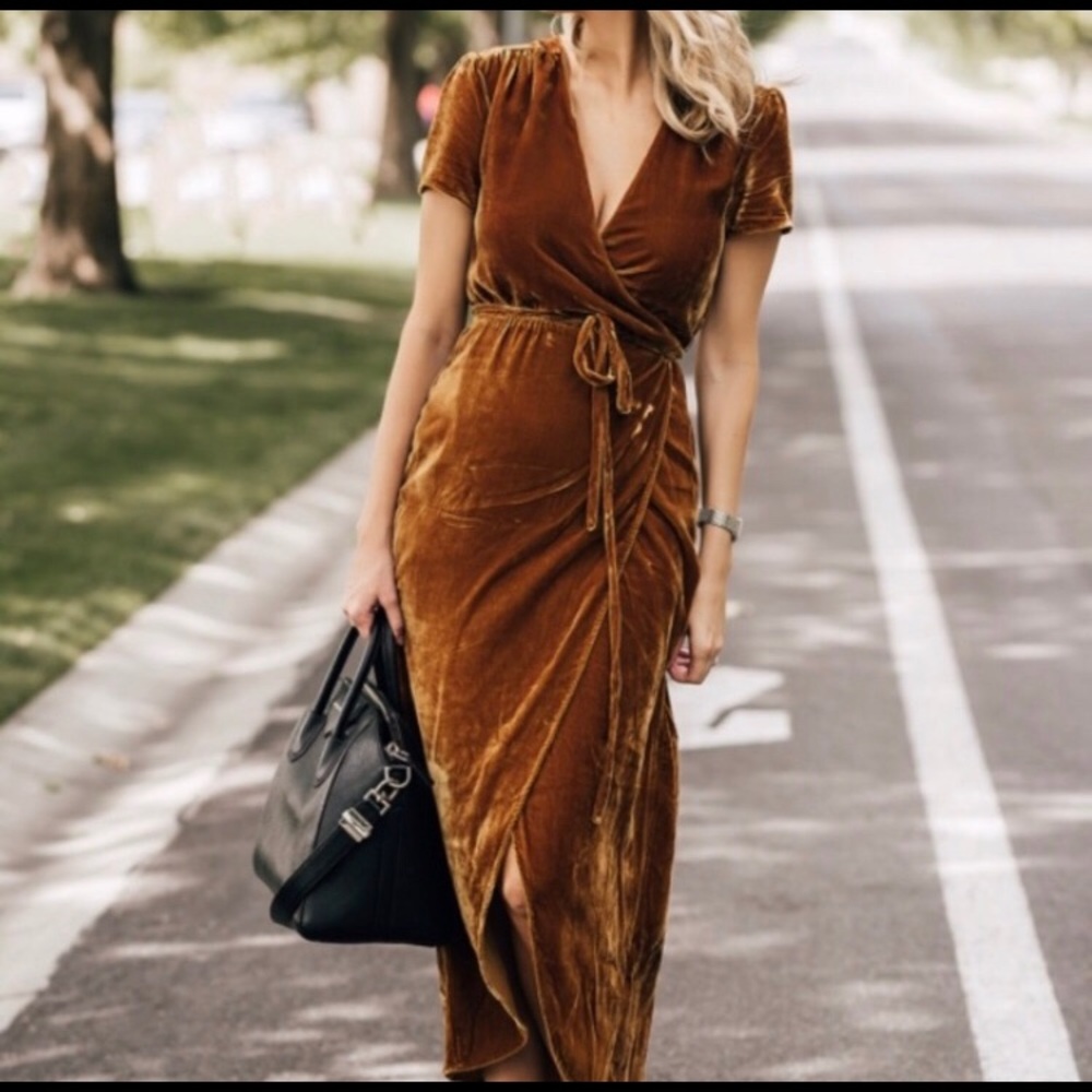 NWOT mustard velvet WAYF dress